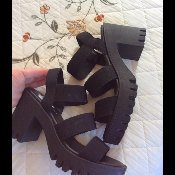 Madden Girl Sandals - Picture 1 of 4